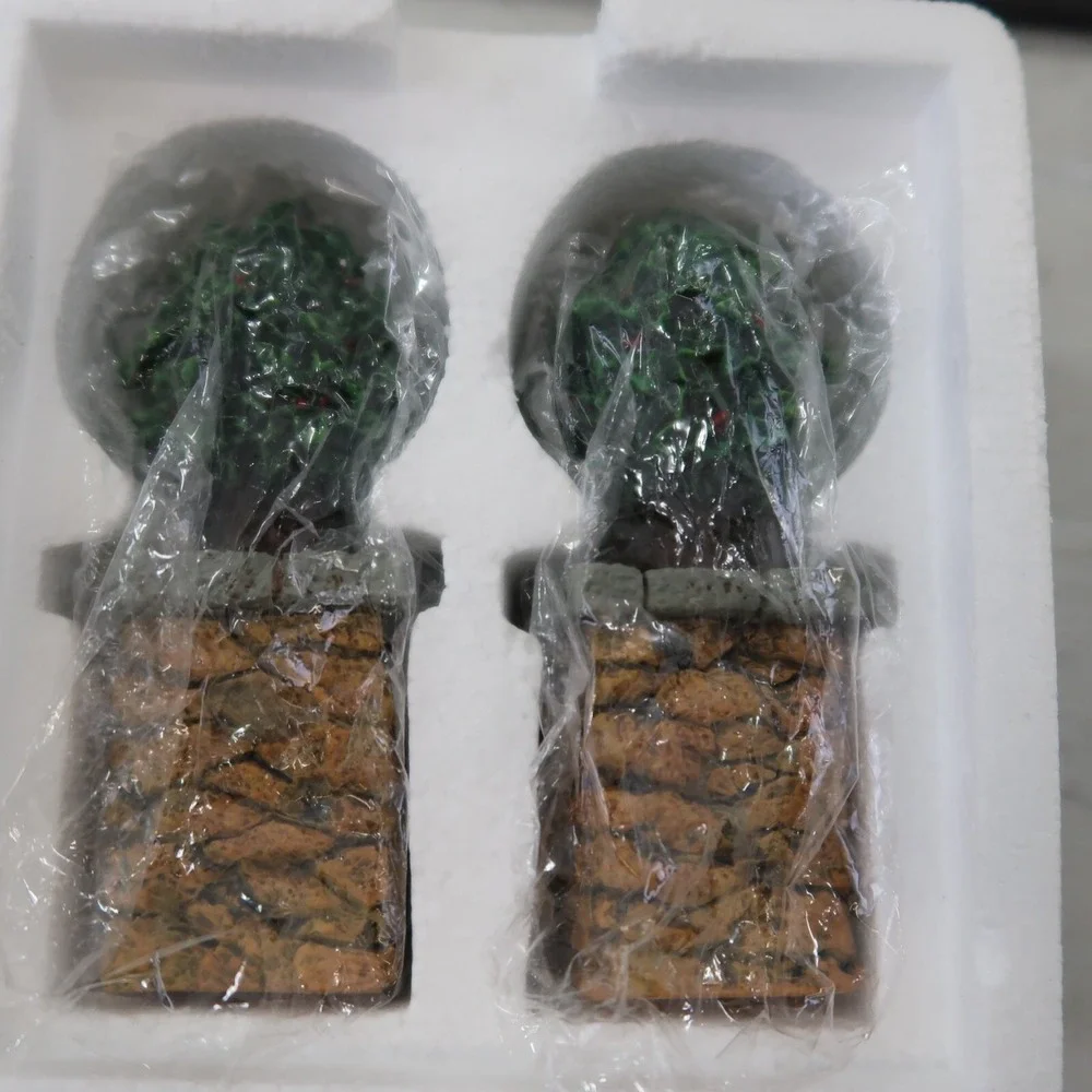 Department 56 Village Stone Corner Posts with Holly Trees‎ Retired